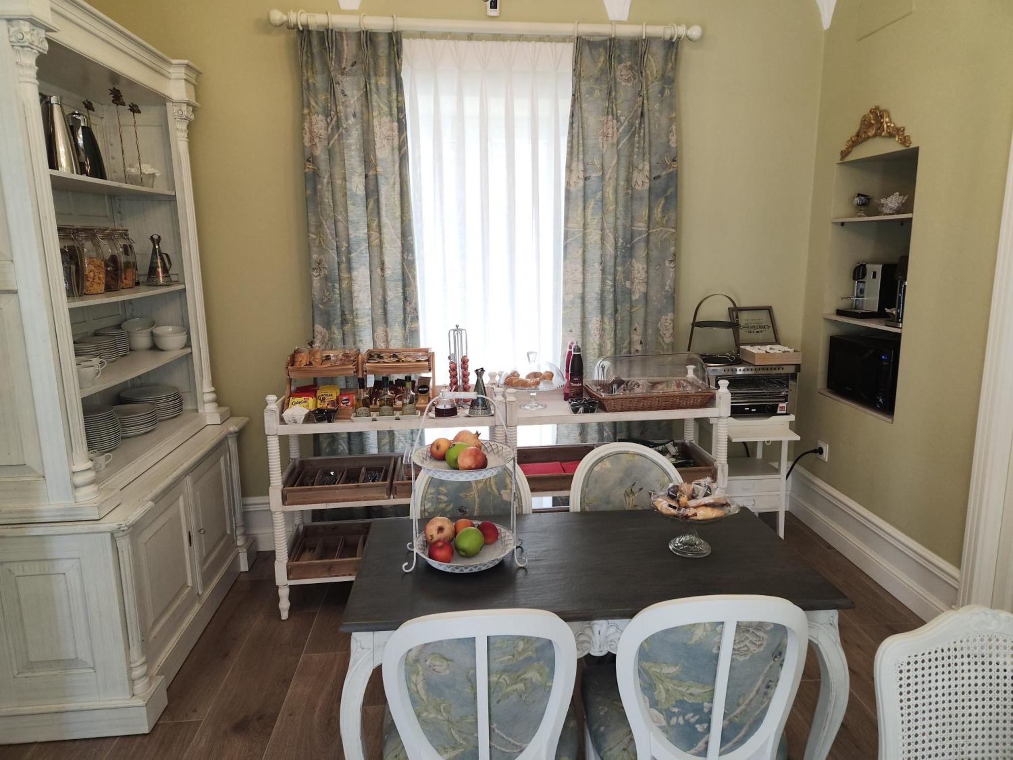 Boutique Iulia 5 Estrellas Hotel